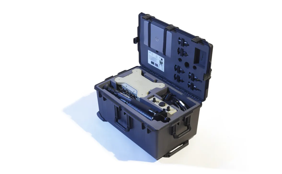 The answer to airspace safety does not use force or destructive tools. To protect a building without causing any wireless problems, security teams are choosing a smart counter drone solution that works entirely through protocol analytics